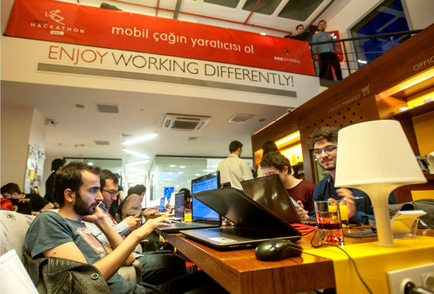 Yaratıcı beyinler Hürriyet Hackathonda buluştu