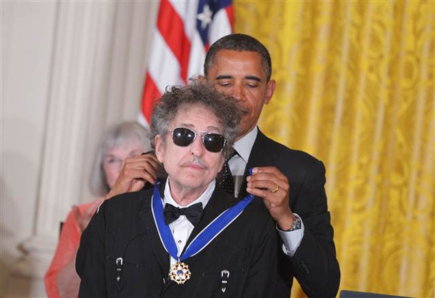 Nobel Edebiyat Ödülünü kazanan Bob Dylanın şaşırtan Türkiye kökeni