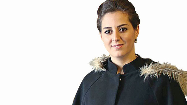 İlber Hoca, şu Nilhan Sultana ağız dolusu Cahil der misiniz lütfen