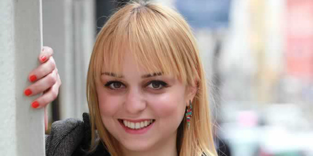 Nilperi Şahinkaya kimdir