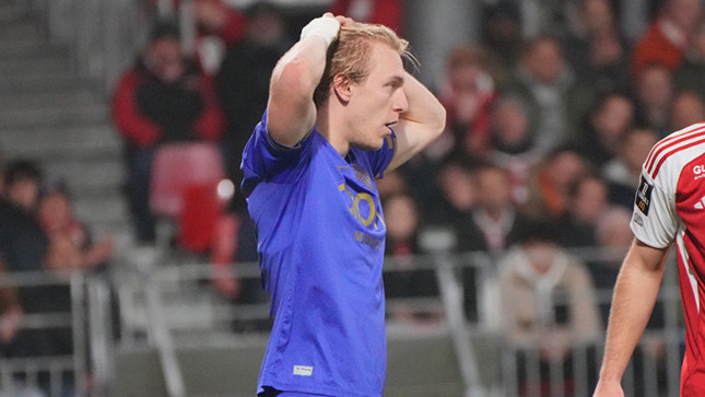 Monaco’da büyük kaos Taraftardan Galatasaray maçında 3 ayrı protesto