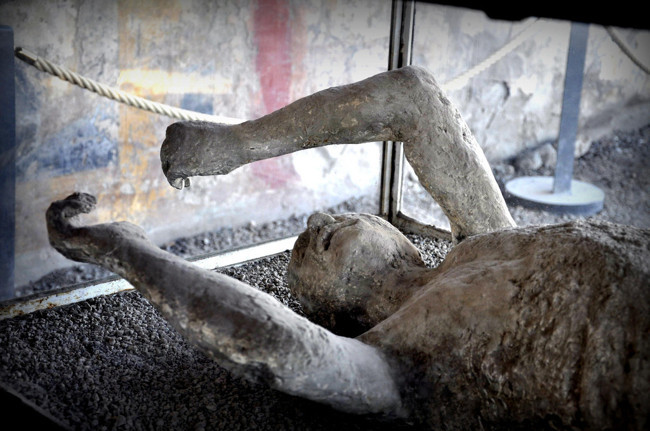 Neşeli ol hayatını yaşa Antakyadan Pompeiiye antik hikmet