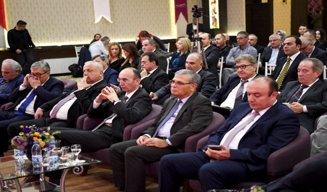 Zirveye Kimler Katıldı?
