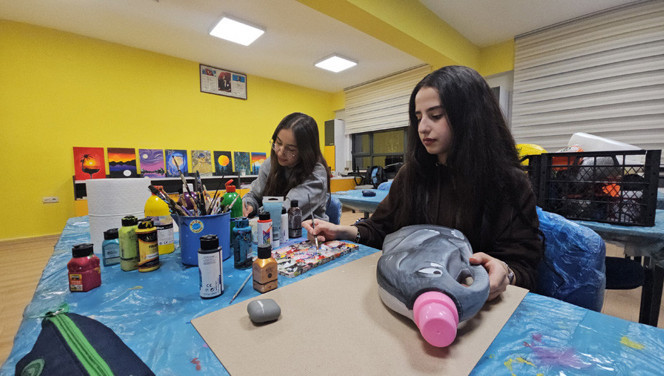 Çöpler sanat eserine dönüşüyor