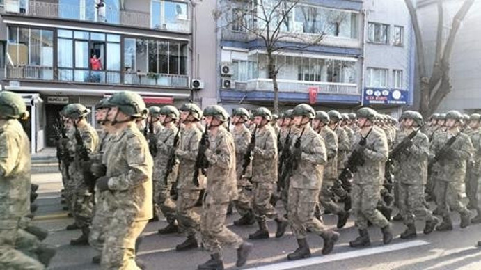 Başkent Ata’sını selamladı