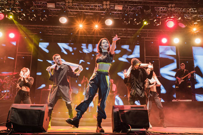 Inna Türkçe söyleyecek