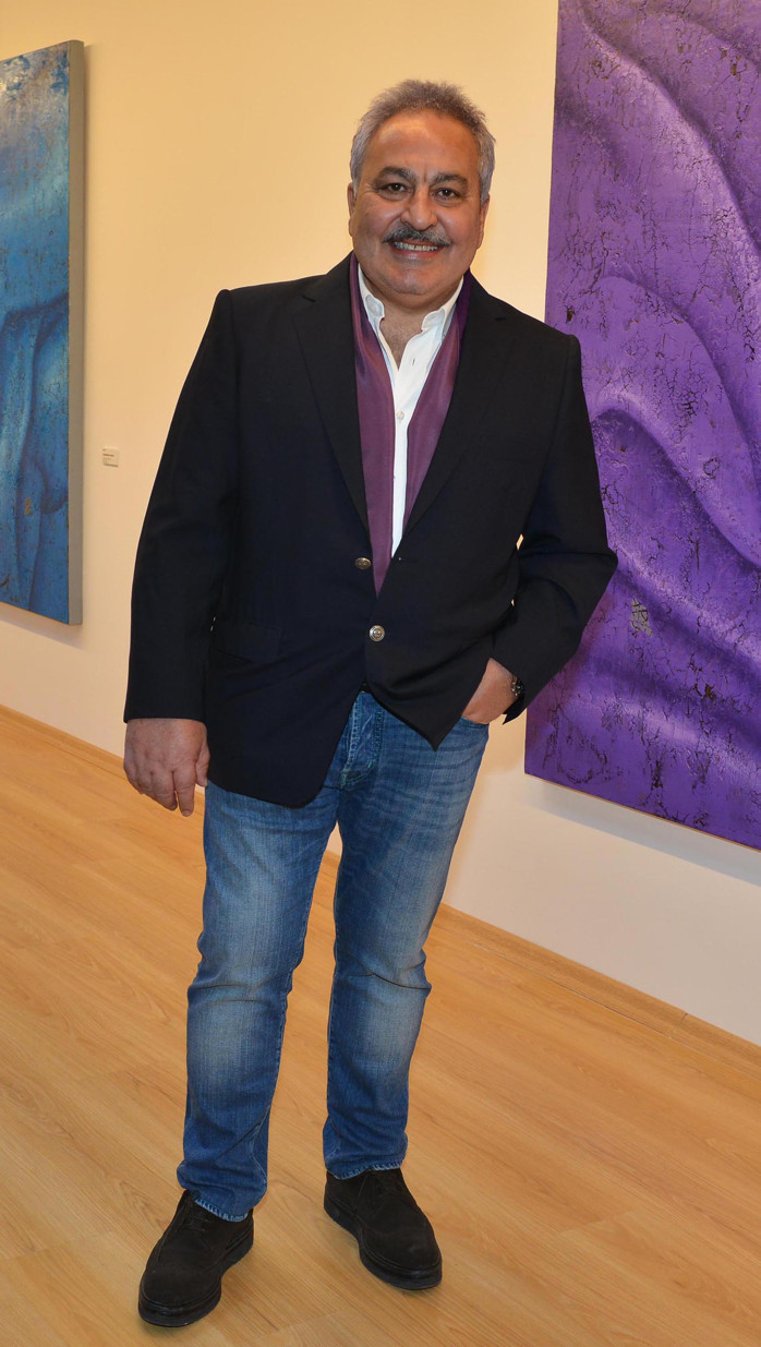 Çavuşoğlu’nun Ege’de Soyut Katmanlar sergisi