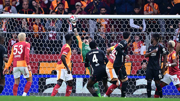 Galatasaray-Beşiktaş derbisi sonrası çok konuşulacak sözler: Neden Liverpool 11i Büyük ihtimalle Sergen Hoca delirmiştir