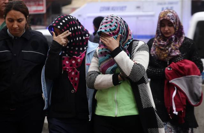 Adanada yurttaki yangın faciasında cenazeler ailelere teslim edildi