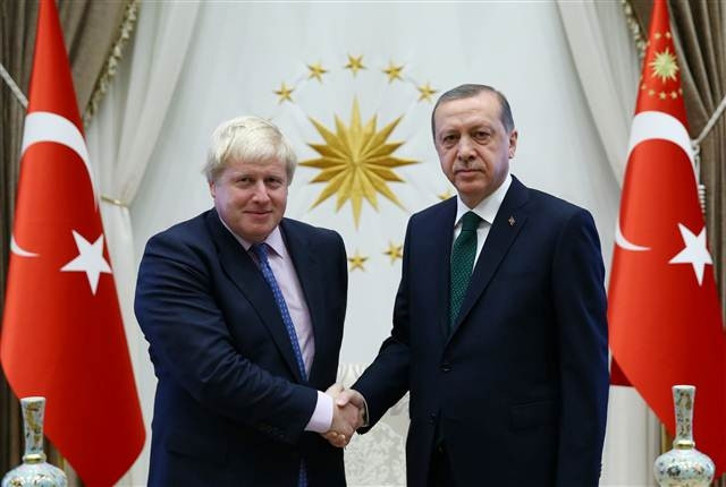 Boris Johnsona İngiliz basınından Türkiye eleştirisi