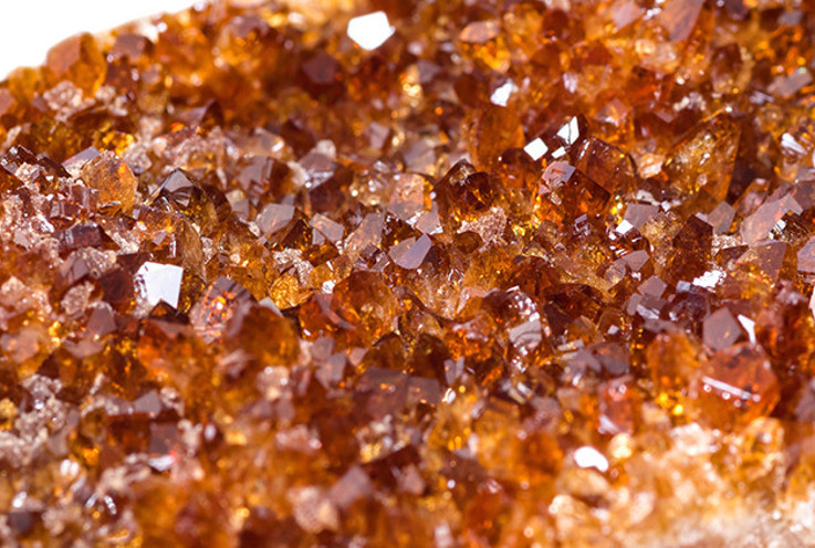 Sitrin Taşı Nedir, Nerelerde Ve Nasıl Bulunur? Sitrin Taşı Nasıl Anlaşılır? Özellikleri Ve Faydaları