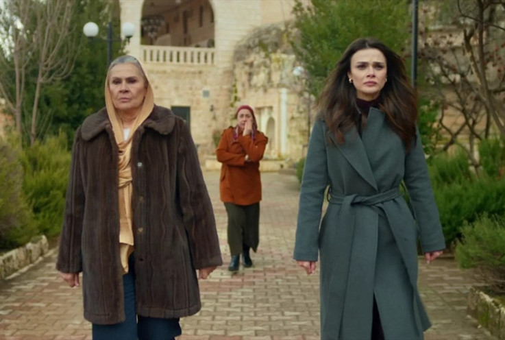 Uzak Şehir 53. bölüm kesintisiz full HD izleme ekranı (9 Mart Pazartesi-Son Bölüm) | Uzak Şehir son bölümde Alya'nın sözleri Cihan'ı şoke etti: İşte Uzak Şehir 54. yeni bölüm fragmanı!