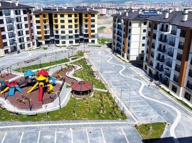 TOKİ 64 ilde kurasız konut satışa çıkarıyor… Orta gelirliye 20 bin konut