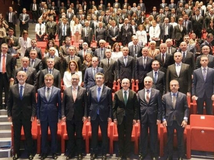 ‘Dezenflasyon gecikse de sürecek’