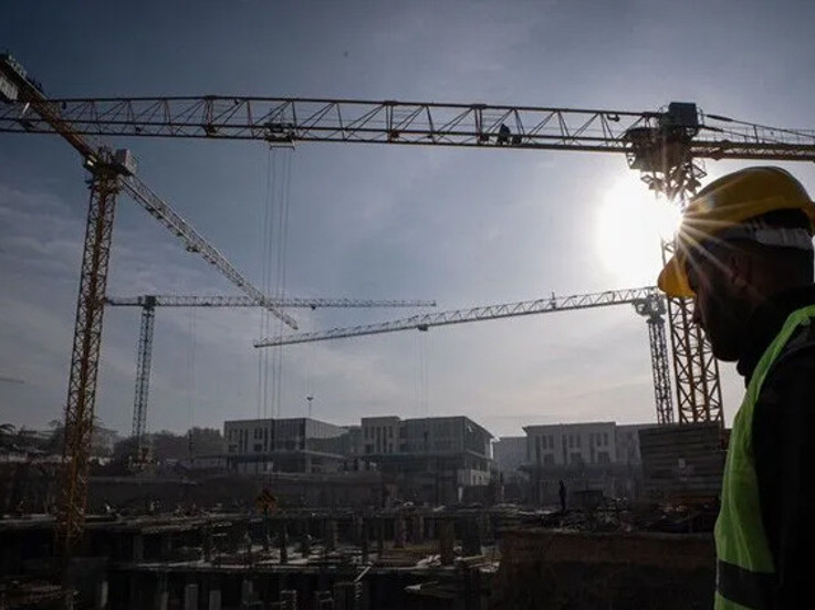 İnşaat üretiminde düşüş sürüyor