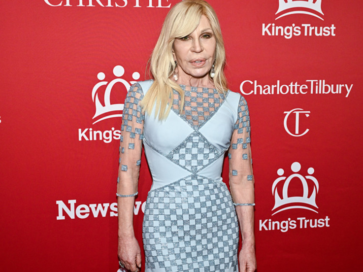 Donatella Versace'dan Revolve ile iş birliği