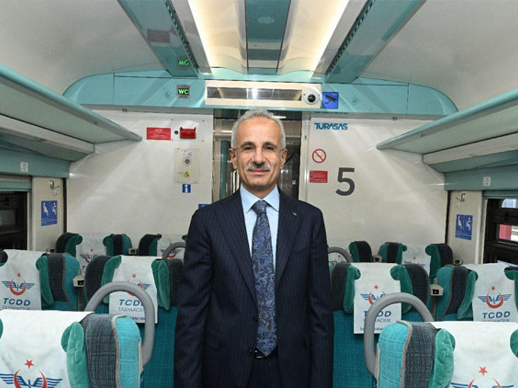 Bakan Uraloğlu duyurdu! Hızlı tren Karadeniz'e uzanıyor