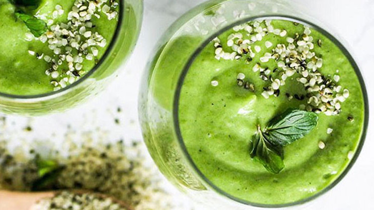 Mangolu naneli smoothie tarifi