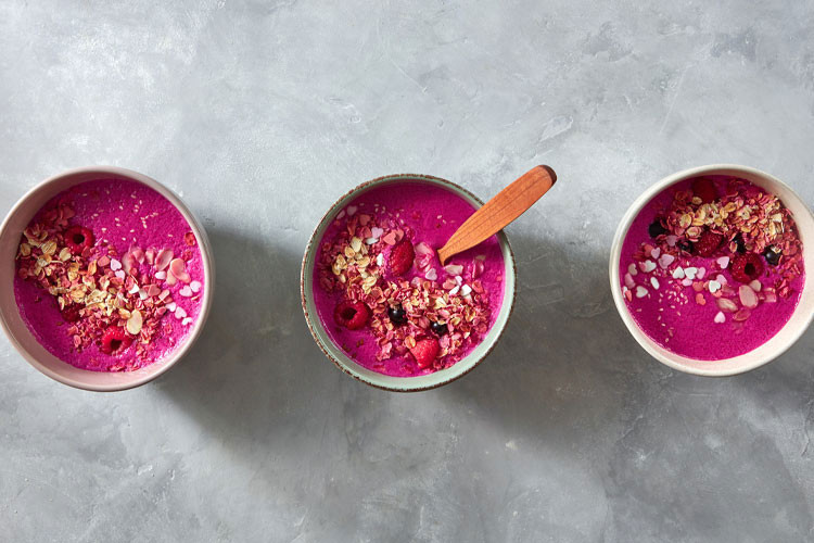 Muzlu frambuazlı smoothie bowl tarifi