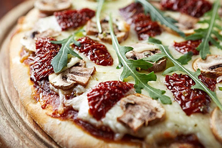 Otlu Ege pizzası tarifi