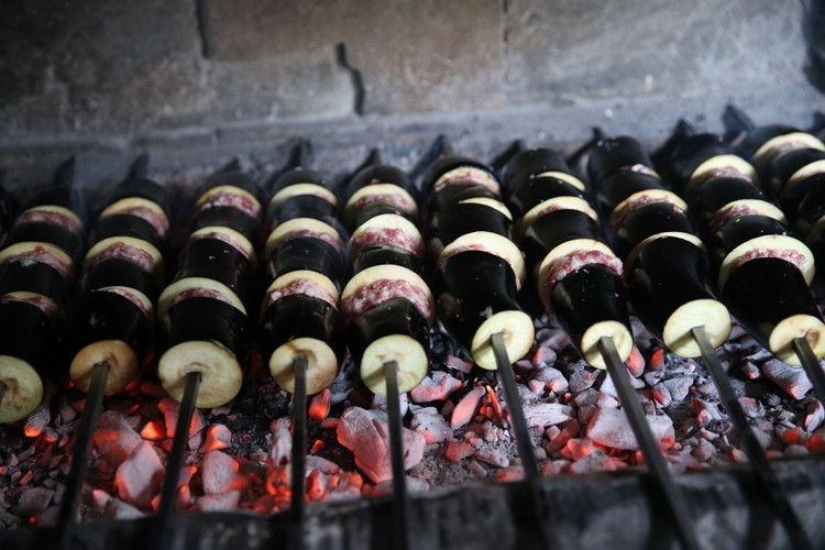 PATLICAN ORTA KEBABI