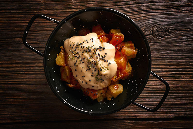 Patatas bravas tarifi