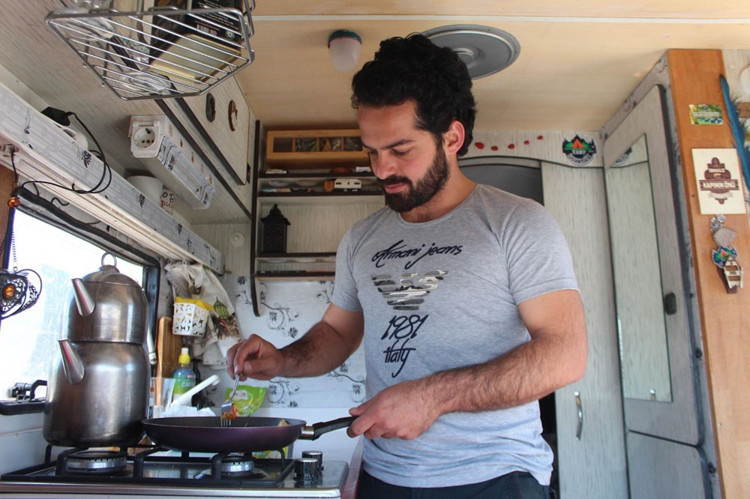 Korona virüs nedeniyle kendimizi soyutladık