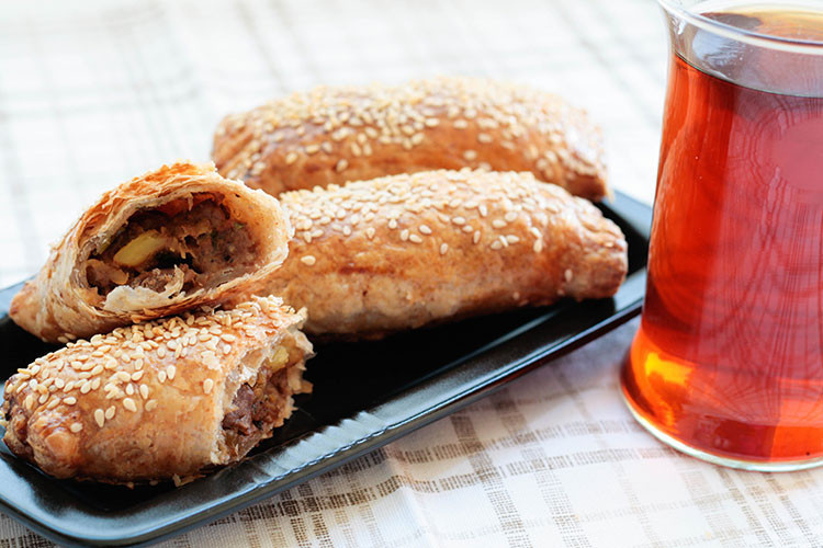 Patlıcan yemeğinden börek tarifi