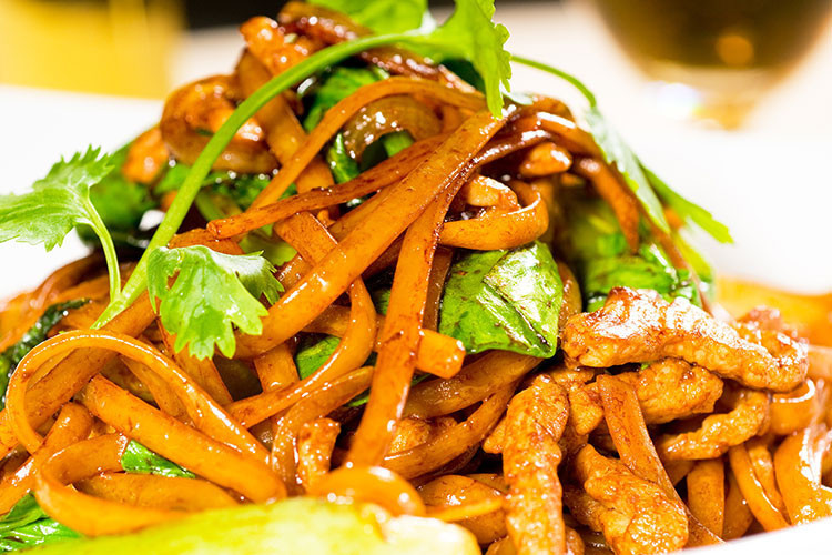 Soya soslu noodle tarifi