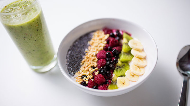 Klasik smoothie bowl tarifi