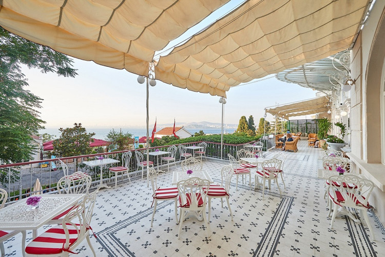 Adada olmak ne büyük şans BÜYÜKADA / İSTANBUL