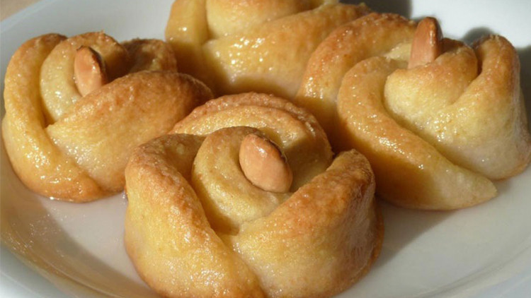 İrmikli gül tatlısı tarifi