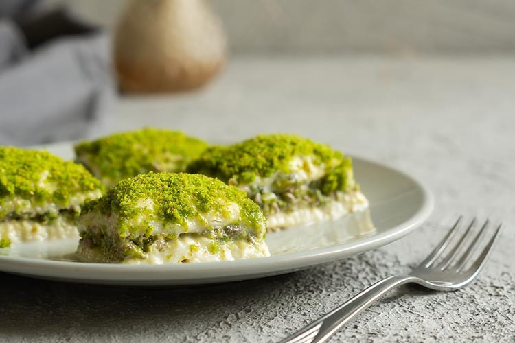 Havalar da ısınmışken neden baklavanız soğuk olmasın