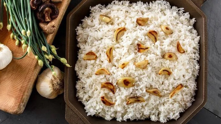 SARIMSAKLI PİLAV