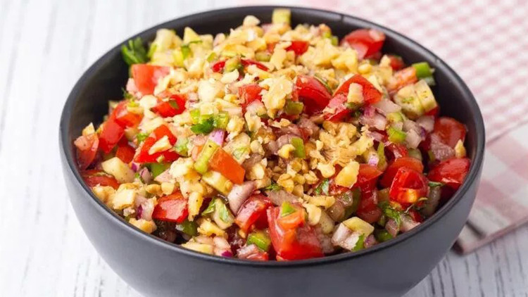 GAVURDAĞ SALATASI