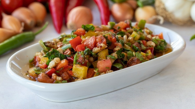 Gavurdağı salatası tarifi