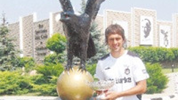Beşiktaş’ta yılın futbolcusu Delgado
