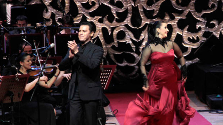 Konser için tekrar geliyor Konser için tekrar geliyor