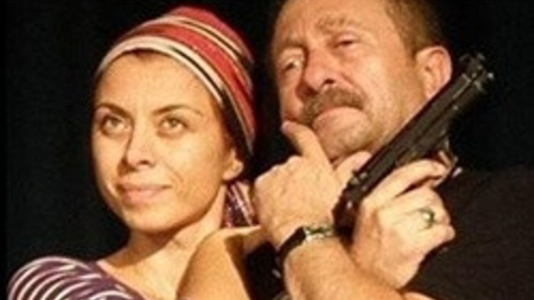 Dünya Tiyatro Gününde çirkin saldırı