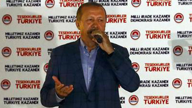 Balkon konuşmasında kritik iki kelime