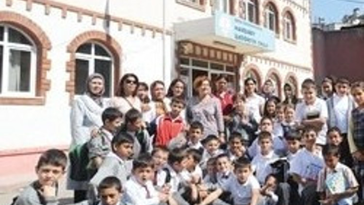 Okulu kapatıp makam yapacak