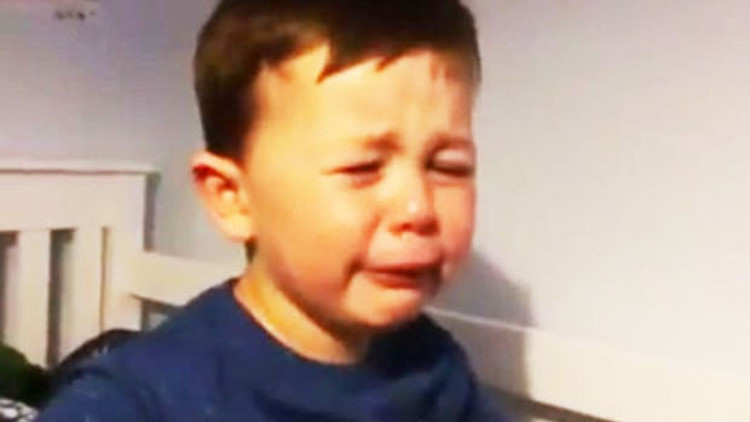 Robin van Persie için ağlayan küçük çocuk ve ailesi İstanbula geldi