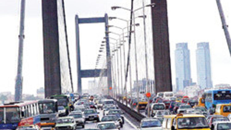 Trafikte havaya uçan para belli oldu