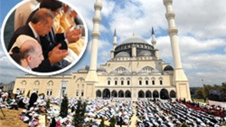 Bu selâtin cami, daha da yapacağız