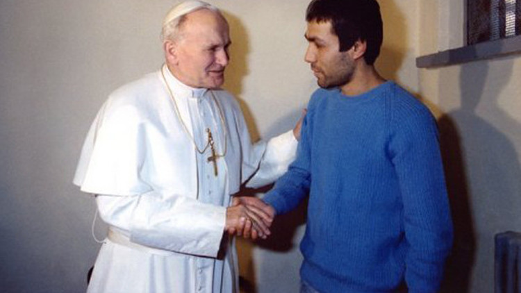 Papa 2. Jean Paul, Ağca için merhamet dilemiş Papa 2. Jean Paul, Ağca için merhamet dilemiş