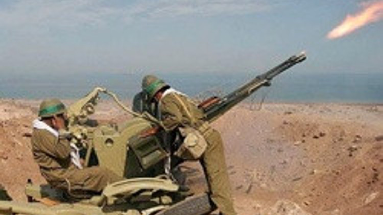 İran ordusu ve Devrim Muhafızları ortak tatbikat yapacak İran ordusu ve Devrim Muhafızları ortak tatbikat yapacak