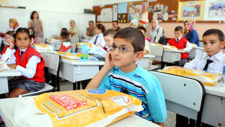 Çocuğa güven verin, aşırı koruyucu olmayın