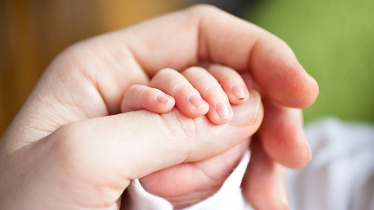 HIV pozitif doğan bebek iyileştirildi