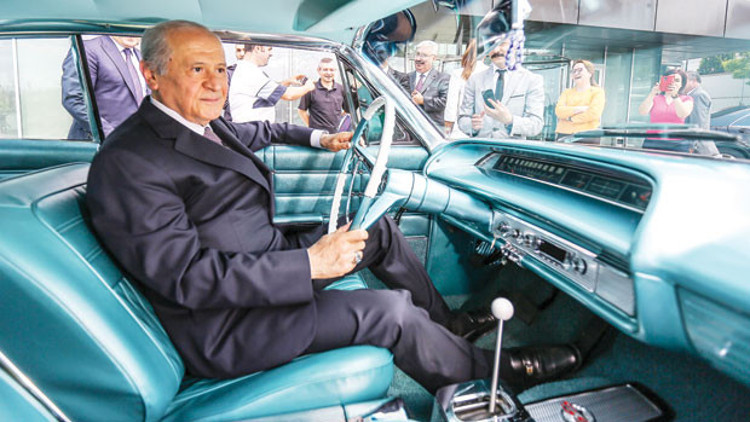 MHP lideri Bahçeli: Saraydan çık 1071e gel
