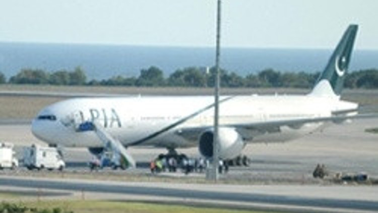 İstanbul semalarında bomba paniği